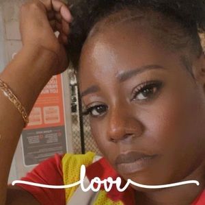 Meet your Posher, Janee